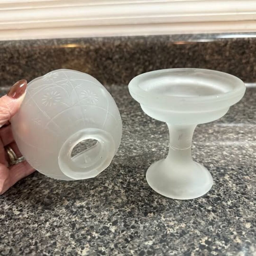 Vtg Frosted Glass Fairy Lamp Westmoreland Candle Holder Floral Pattern & Shade - Picture 6 of 8